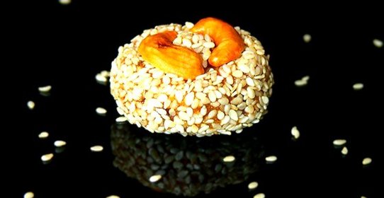 Пирожное кунжутное