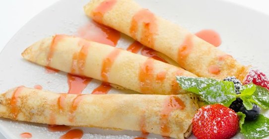 Блинчики со сливочным сыром и ягодами