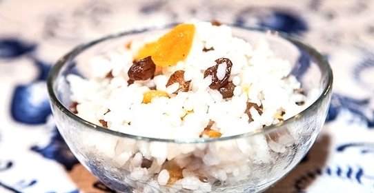 Кутья из риса с изюмом