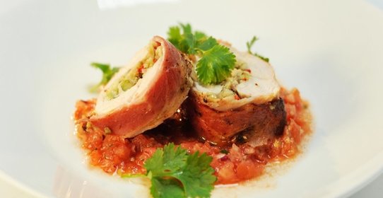 Куриная грудка в беконе