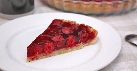 Вишневый пирог из творожного теста