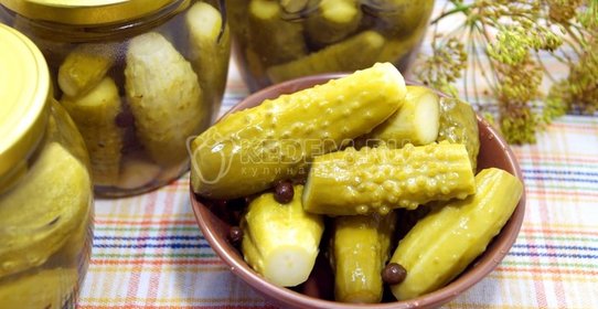 Маринованные огурцы «Фирменные»