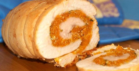 Куриное филе с курагой