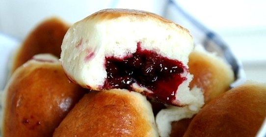 Пирожки с брусникой