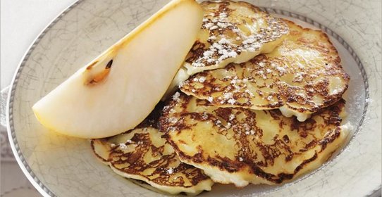 Оладьи из яблок и груш