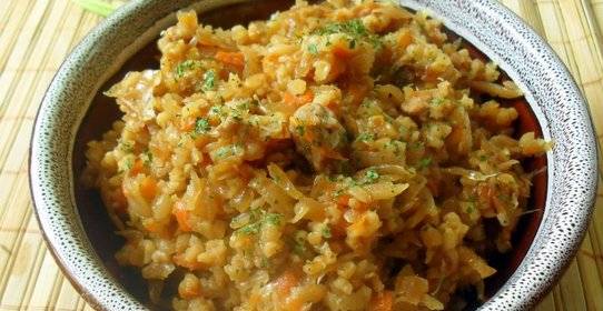 Булгур с капустой и мясом