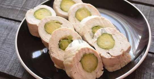 Паровой диетический рулет с брюссельской капустой