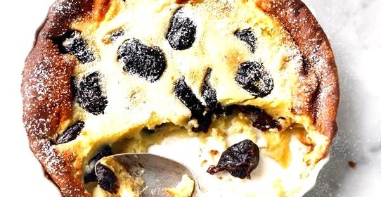 Пирог с калифорнийским черносливом