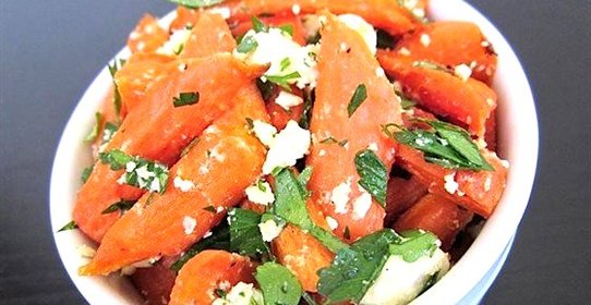 Салат из моркови с сыром