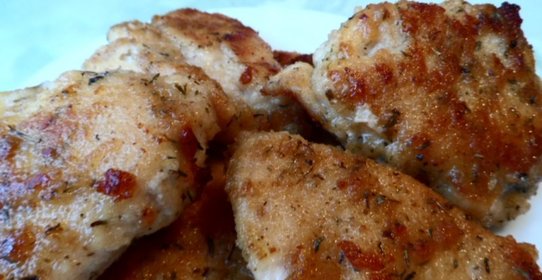 Куриное филе в панировке с пряными травами