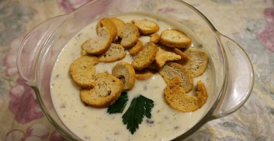 Сливочный крем-суп из шампиньонов