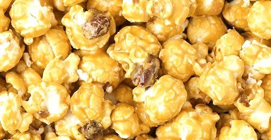 Козинаки из попкорна с кленовым сиропом и орехами пекан