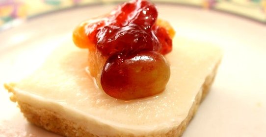 Торт из творога без выпечки