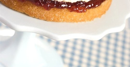 Торт с вареньем