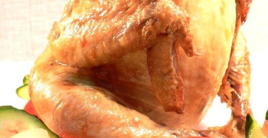 Курица на бутылке