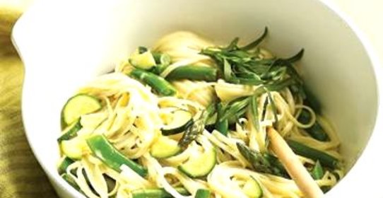 Паста со спаржей и цуккини