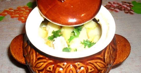 Картошка в горшочках с колбасками