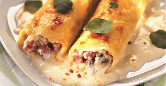 Каннеллони с цыпленком и ветчиной