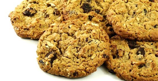 Ореховое печенье с вяленой клюквой