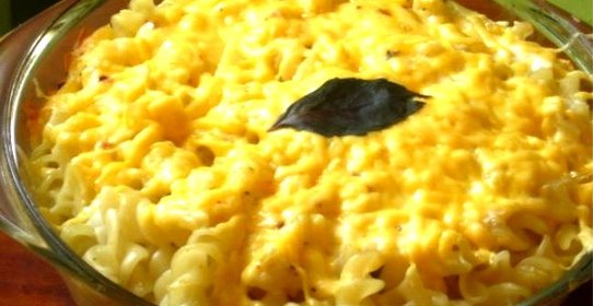 Макароны с фаршем в сырном соусе