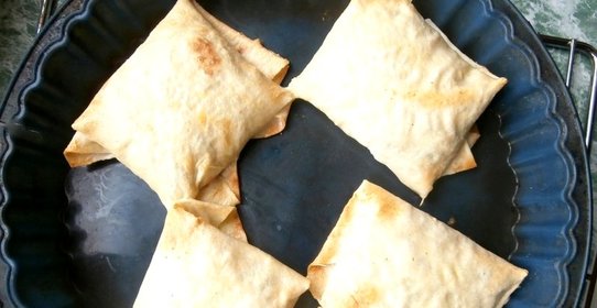 Хачапури из лаваша с сыром