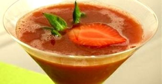 Клубничный коктейль с горячим шоколадом