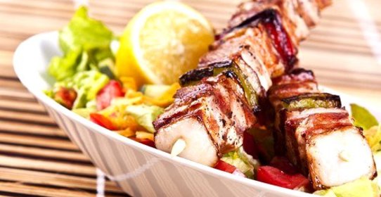 Свиные шашлыки по‑тоскански с лимонной цедрой