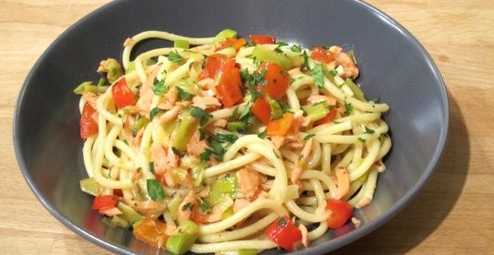 Паста с копченым лососем