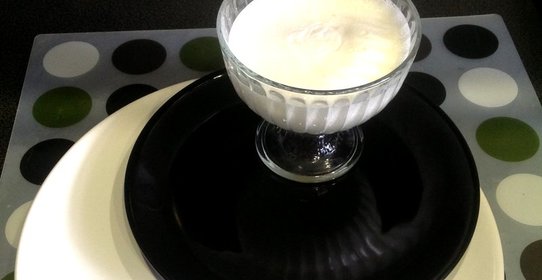 Лимонный десерт с желе