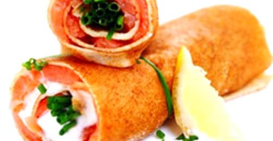 Рулетики с лососем