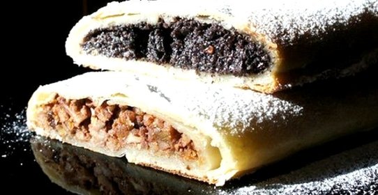 Штрудель из творожного теста с маком или яблокаи
