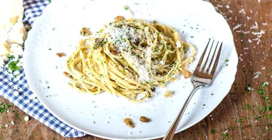 Паста с чесноком и оливковым маслом
