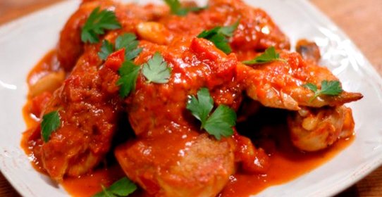 Курица в томатном соусе в духовке