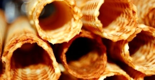 Хрустящие вафельные трубочки