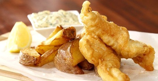 Рыбное филе в пивном кляре с васаби, с картофелем и соусом тартар