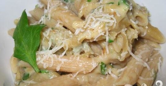 Паста с луковым соусом