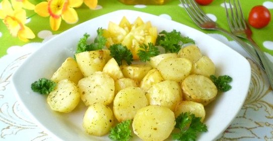 Картофель кусочками в духовке
