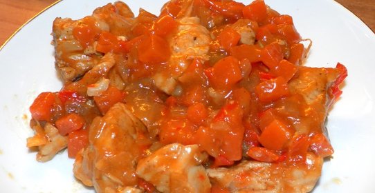 Индейка с овощами в густом соусе