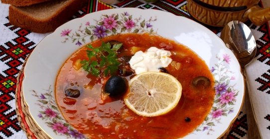 Мясная солянка с картофелем