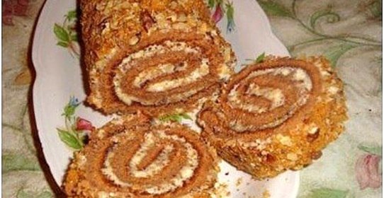 Быстрый рулет из сгущенки с начинкой