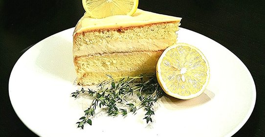 Торт с лимонным курдом и суфле