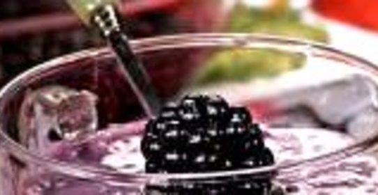 Сливочный коктейль с ежевикой