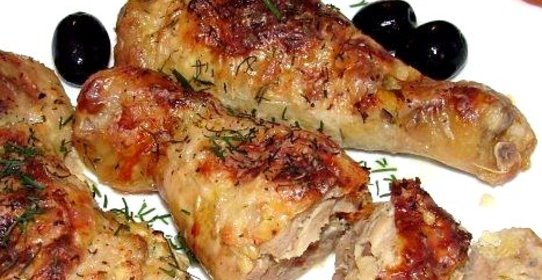 Фаршированные куриные ножки с консервированным горошком