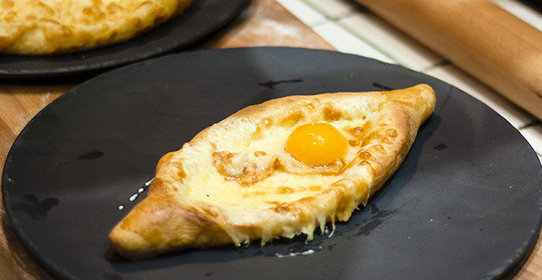 Хачапури по-аджарски