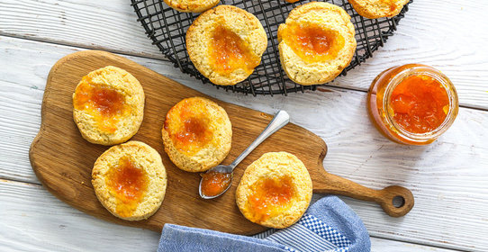 Песочное печенье с вареньем