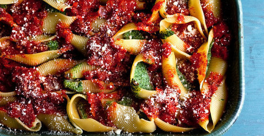 Конкильони со шпинатом и рикоттой