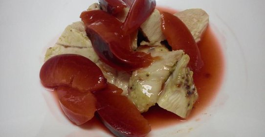 Филе индейки с соусом из слив