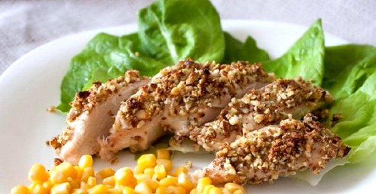 Куриное филе в миндальной крошке