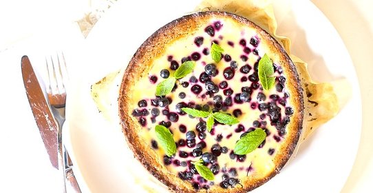 Черничный торт со сметаной