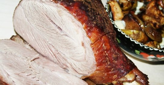 Индейка с грушами и яблоками в апельсиновом соке